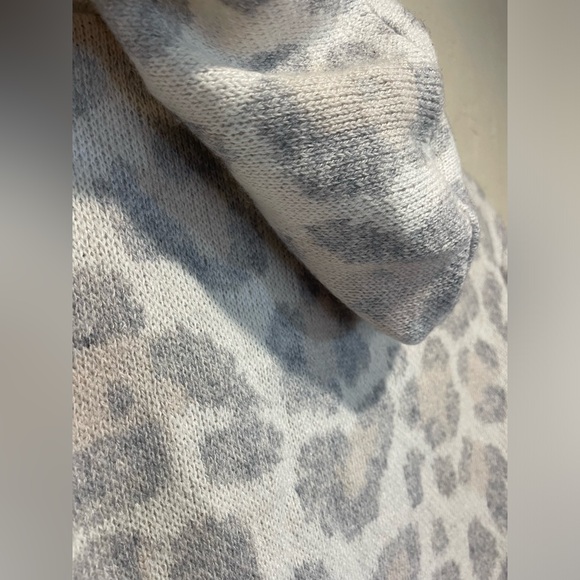 SPLENDID Cheetah Leopard Cardigan Sweater Hooded - Picture 5 of 11